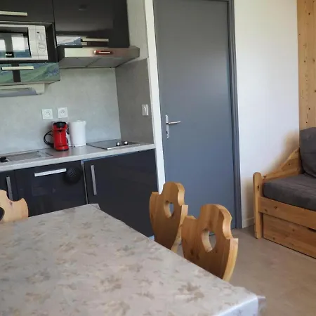 Renove Proche Des Pistes Avec Balcon - Equipe, 3 Pers., 2 Flocons Or - Fr-1-344-180 Apartment *